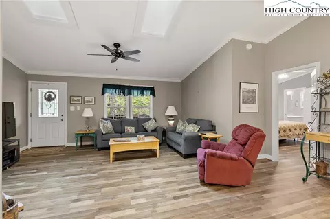 701 Charter Hills Rd, Beech Mountain, NC 28604 photo 6