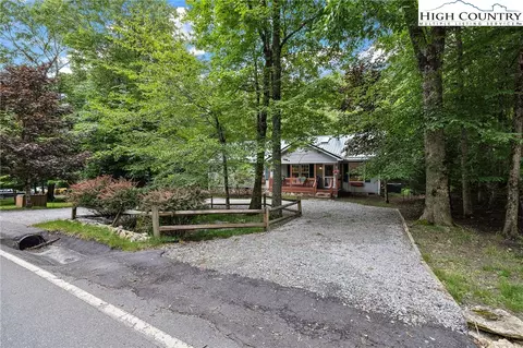 701 Charter Hills Rd, Beech Mountain, NC 28604