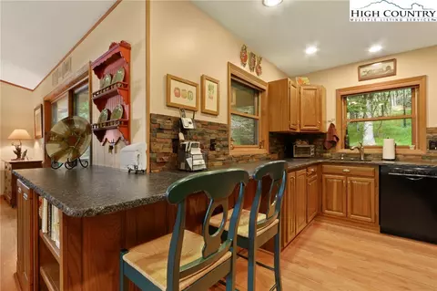 111 Sugar Maple Ln, Beech Mountain, NC 28604 photo 20