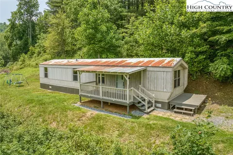 243 Charlie Thompson Rd, Vilas, NC 28692