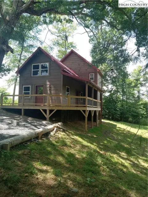 680 Tielcroft Rd, Crumpler, NC 28617