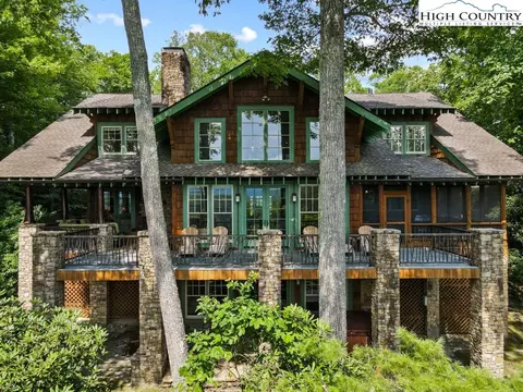 257 Tioga Dr, Boone, NC 28607