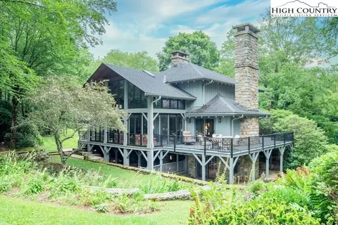 479 Grassy Creek Rd, Linville, NC 28646