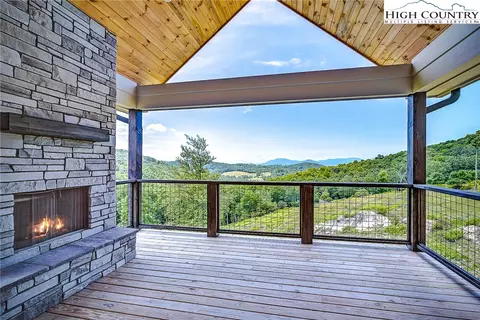 539 State View Rd, Boone, NC 28607 photo 2