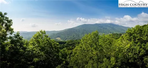 TBD Mountaintop Trail, Seven Devils, NC 28604