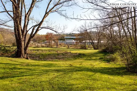 274 Duncan St, Sparta, NC 28675 photo 6