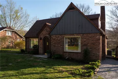 274 Duncan St, Sparta, NC 28675 photo 5