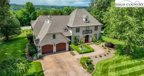 1624 Skyland Dr, Wilkesboro, NC 28697