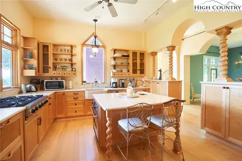 229 Freedom Rd, Deep Gap, NC 28618 photo 10