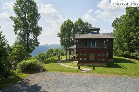 229 Freedom Rd, Deep Gap, NC 28618 photo 5