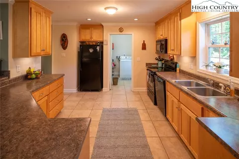 227 Greenbriar Rd, Beech Mountain, NC 28604 photo 20