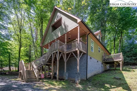 227 Greenbriar Rd, Beech Mountain, NC 28604 photo 5