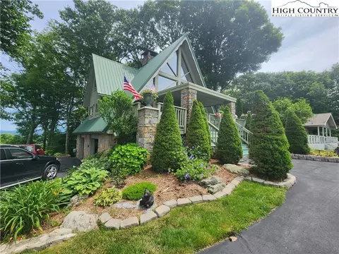 528 Laurel Ln, Newland, NC 28657