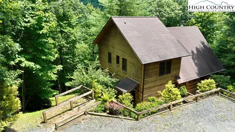 259 Moonbeam Ln, Deep Gap, NC 28618 photo 2