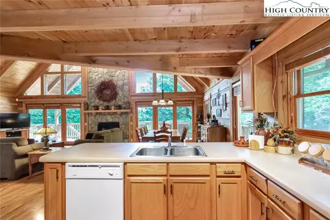 259 Moonbeam Ln, Deep Gap, NC 28618 photo 20