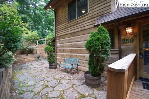259 Moonbeam Ln, Deep Gap, NC 28618 photo 6