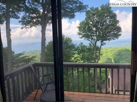 220 Northridge Rd #D-3, Beech Mountain, NC 28604