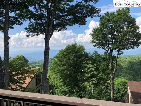 220 Northridge Rd #D-3, Beech Mountain, NC 28604 photo 2