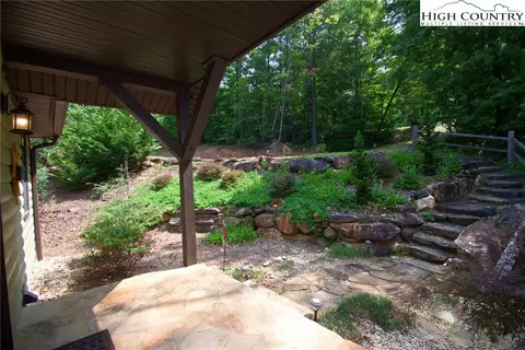 4879 Staghorn Rd, Purlear, NC 28665 photo 4