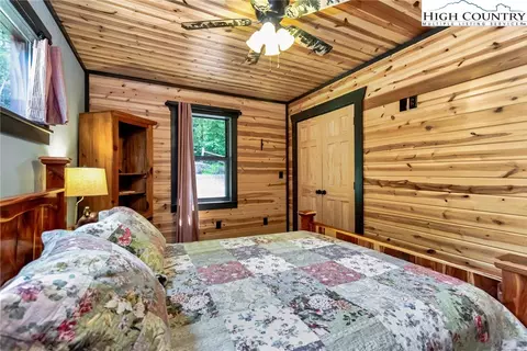 4879 Staghorn Rd, Purlear, NC 28665 photo 31