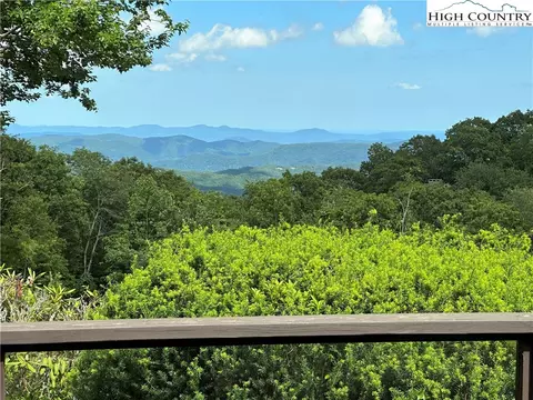 200 George Blagg Ln, Blowing Rock, NC 28605