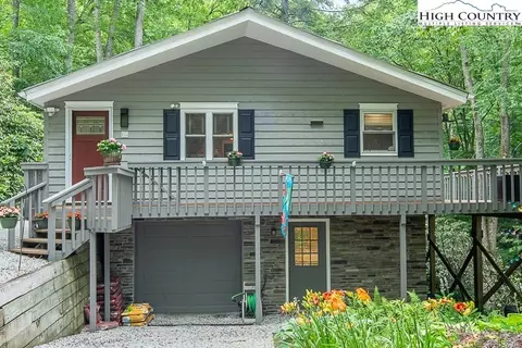 178 Sourwood Knl, Newland, NC 28657