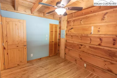 677 Ray Davis Rd, Lansing, NC 28643 photo 17
