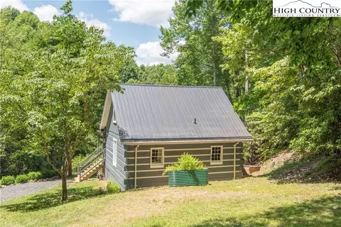 677 Ray Davis Rd, Lansing, NC 28643 photo 30