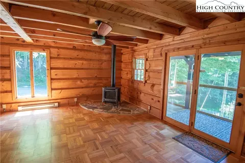 677 Ray Davis Rd, Lansing, NC 28643 photo 8