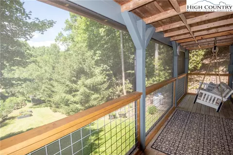 677 Ray Davis Rd, Lansing, NC 28643 photo 5