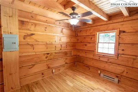 677 Ray Davis Rd, Lansing, NC 28643 photo 18