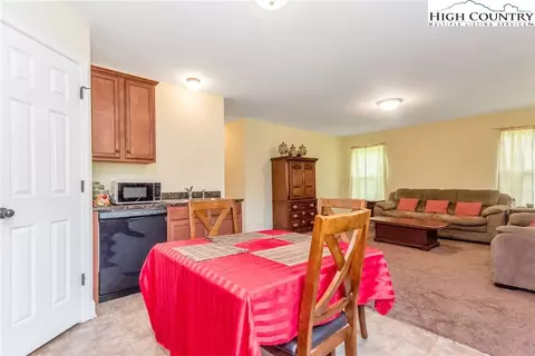 311 Tideline Rd, Traphill, NC 28685 photo 11