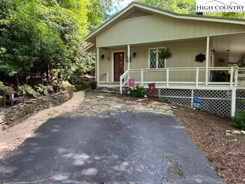 150 Elderberry Loop, Newland, NC 28657 photo 14