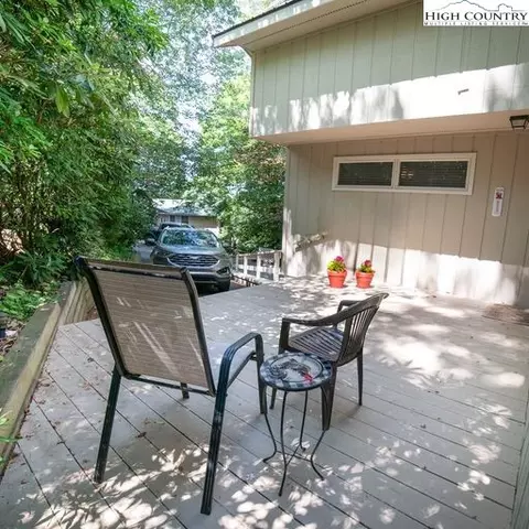 150 Elderberry Loop, Newland, NC 28657 photo 2