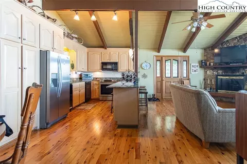 305 Ridge Rd, Roaring Gap, NC 28668 photo 11