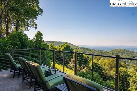 305 Ridge Rd, Roaring Gap, NC 28668