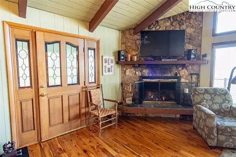 305 Ridge Rd, Roaring Gap, NC 28668 photo 10