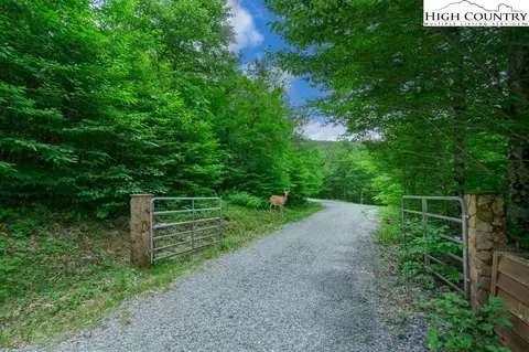 137 Spruce Hollow Rd, Beech Mountain, NC 28604 photo 36