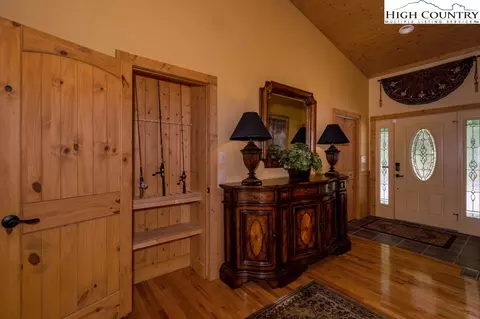 137 Spruce Hollow Rd, Beech Mountain, NC 28604 photo 18
