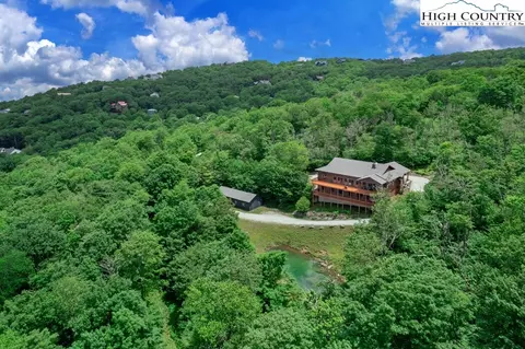 137 Spruce Hollow Rd, Beech Mountain, NC 28604 photo 6