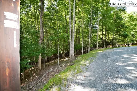101 Spicewood Ln, Beech Mountain, NC 28604 photo 13