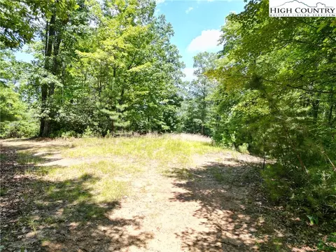 1 Elk Ridge Rd, Ferguson, NC 28624 photo 1