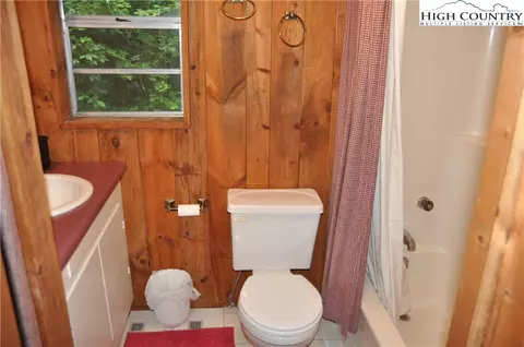 502 Benge Ashe Rd, Purlear, NC 28665 photo 24