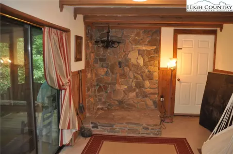 502 Benge Ashe Rd, Purlear, NC 28665 photo 7