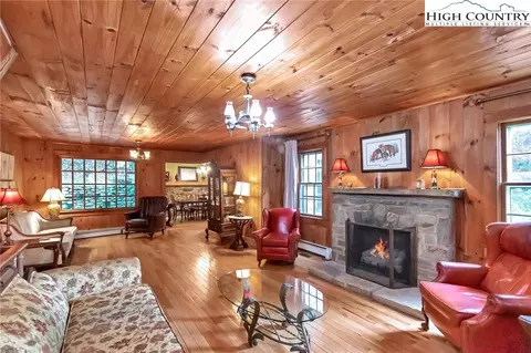 185 Sunset Dr, Boone, NC 28607 photo 10