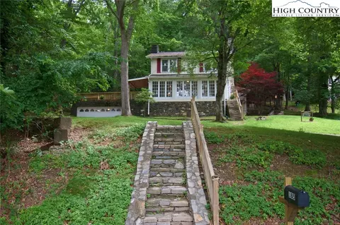 185 Sunset Dr, Boone, NC 28607