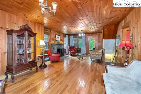 185 Sunset Dr, Boone, NC 28607 photo 8