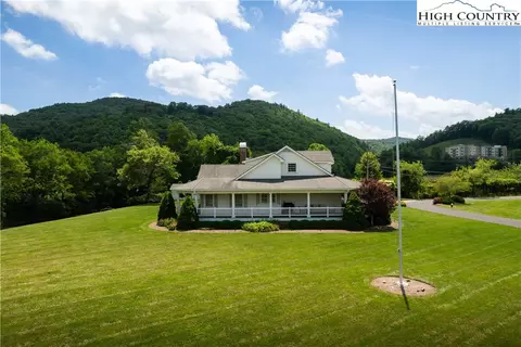 212 Johnson St, Boone, NC 28607 photo 45
