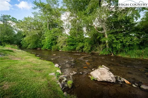 212 Johnson St, Boone, NC 28607 photo 40