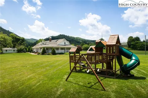 212 Johnson St, Boone, NC 28607 photo 44